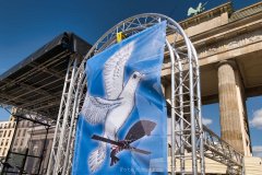 Friedenstaube, K&uuml;ndigt Ramstein, Berlin